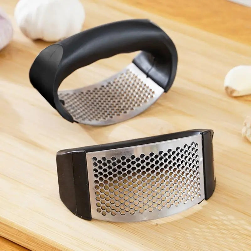 Multi-function Vegetables Squeezer Handheld Ginger Mincer Tools Rolling